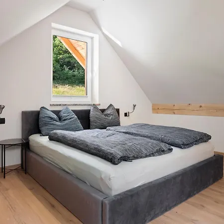 Hisa Polajnarh Apartman *