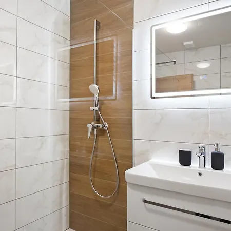 Apartman Hisa Polajnarh *