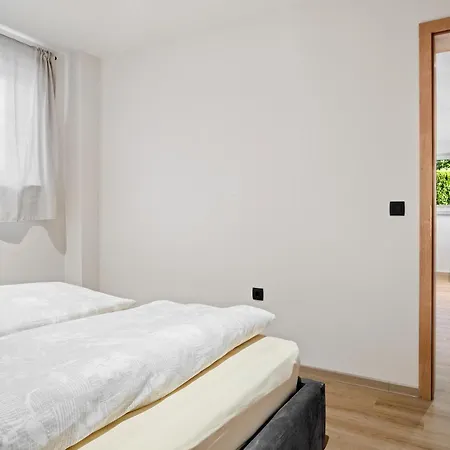 Hisa Polajnarh Apartman