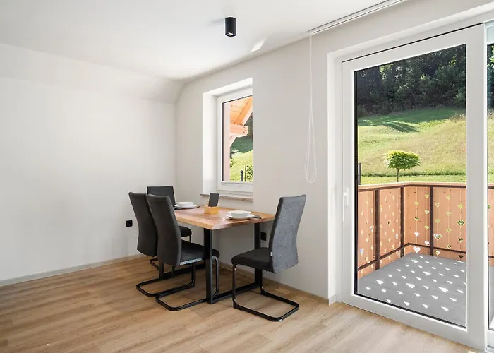 Lejlighed Hisa Polajnarh